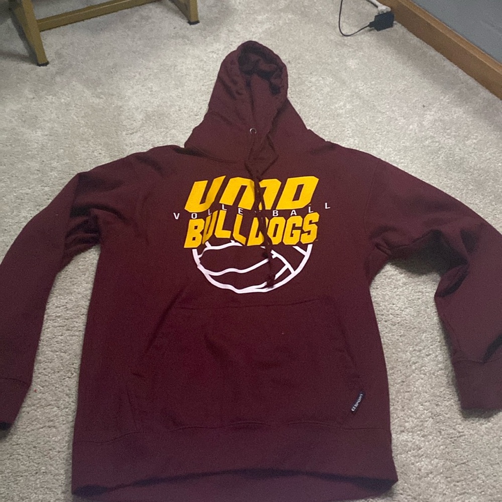 UMD volley ball sweatshirt
